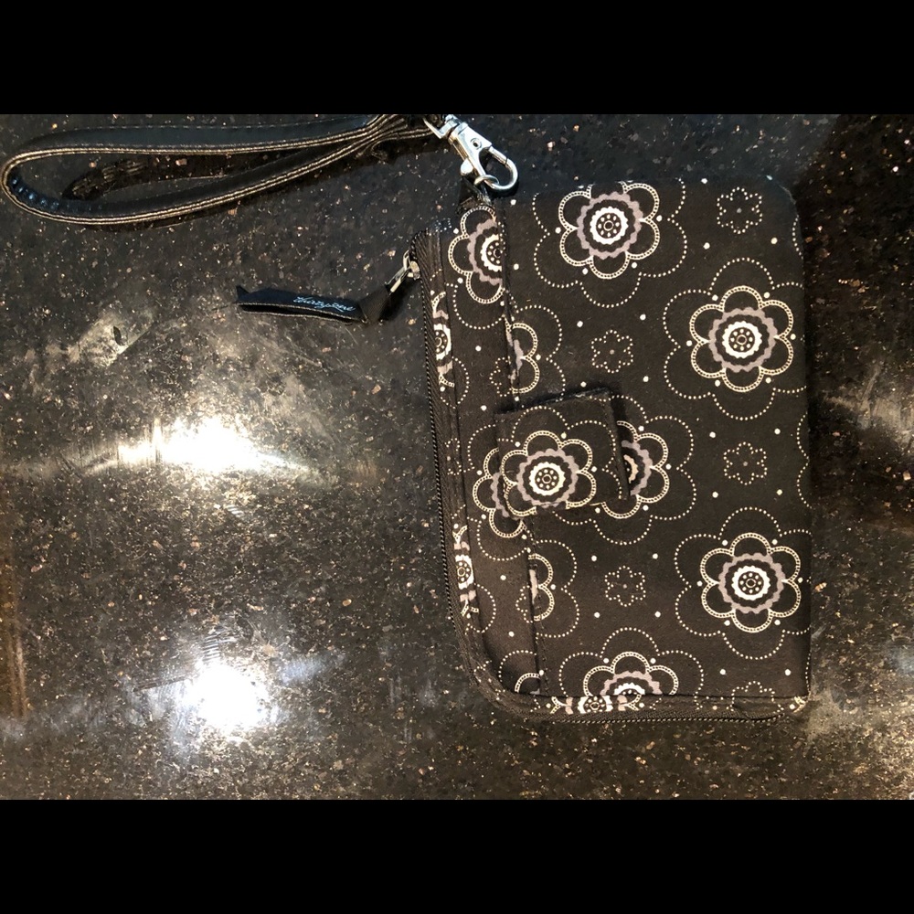Thirty One Grab N Go ID wristlet onyx medallion